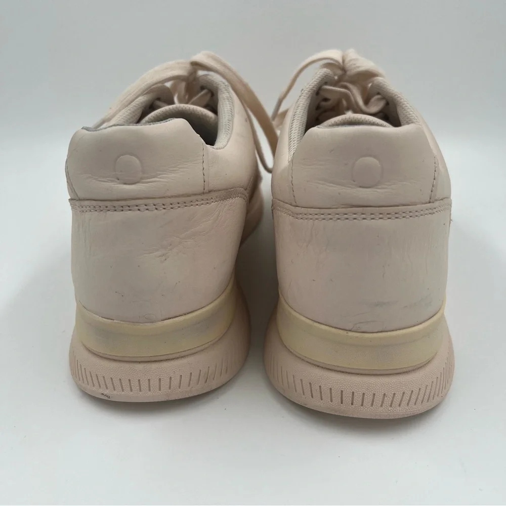 Everlane Tread The Trainer Sneaker Blush (Pale Pink) Men’s 12, Women’s‎ 14